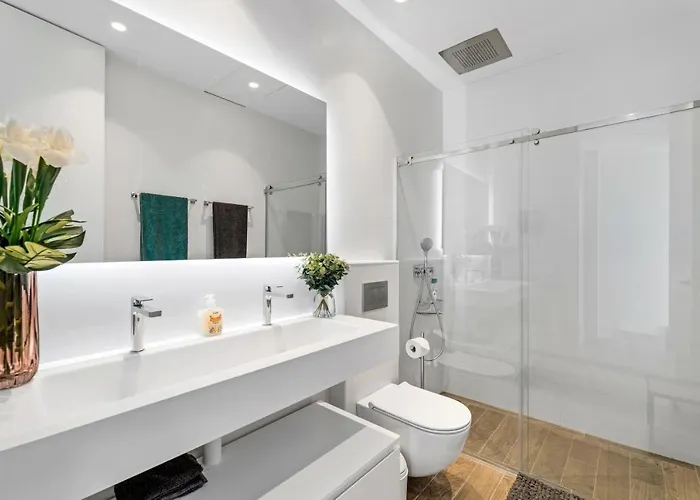 About Gladiolo ヴィラ マルベーリャ