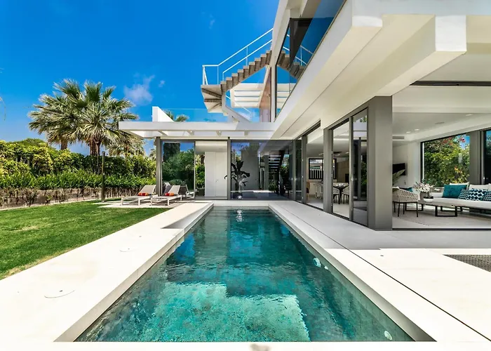 About Gladiolo Villa Marbella