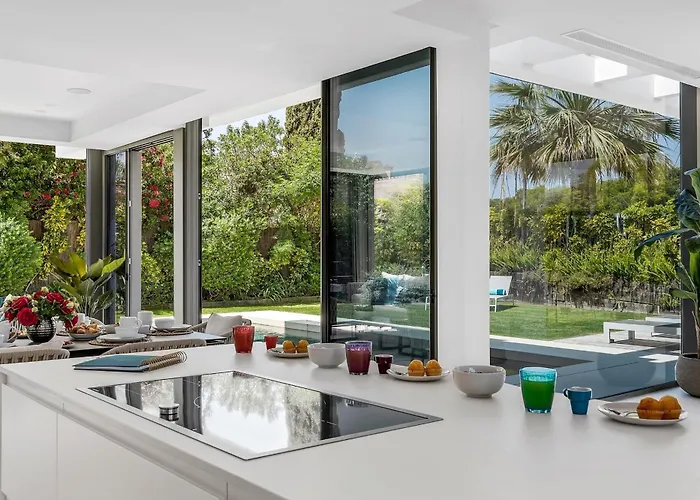 About Gladiolo Villa Marbella