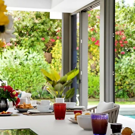 About Gladiolo Вилла *